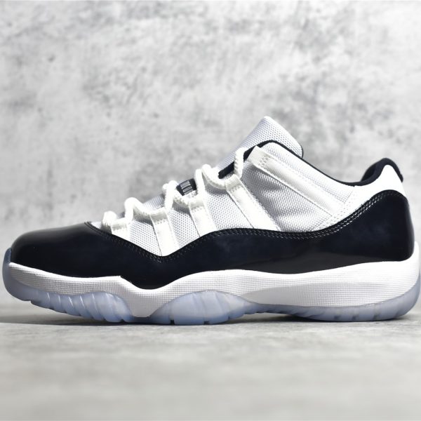 Air Jordan 11 Retro Low Concord Reps