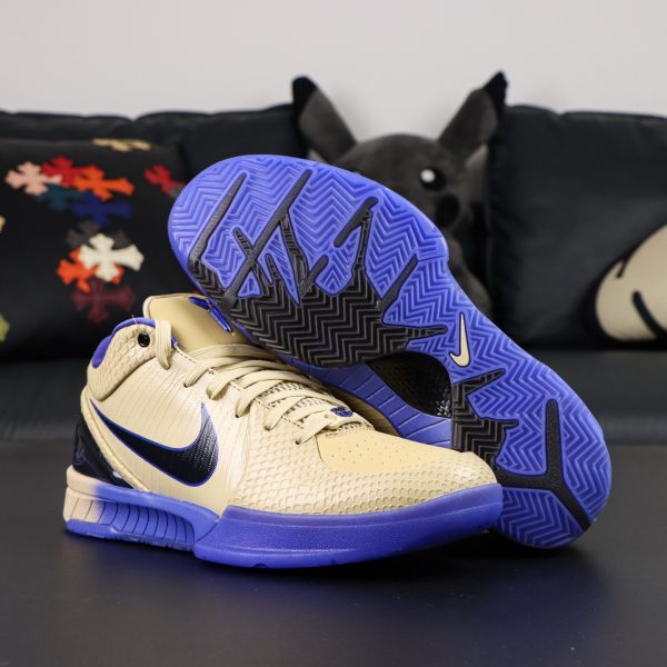 Durable rubber outsole of Kobe 4 Barcelona Reps with traction pattern