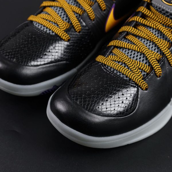 Toebox close-up on 2019 Kobe 4 Carpe Diem reps with textured leather