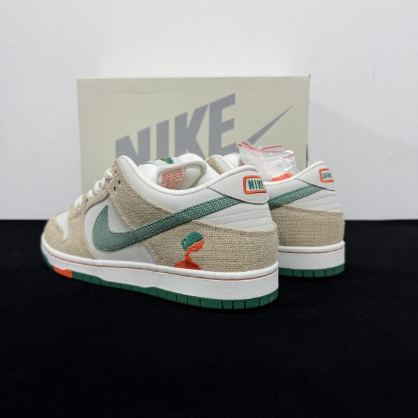 Angled heel view of Jarritos Dunks Reps showing layered structure