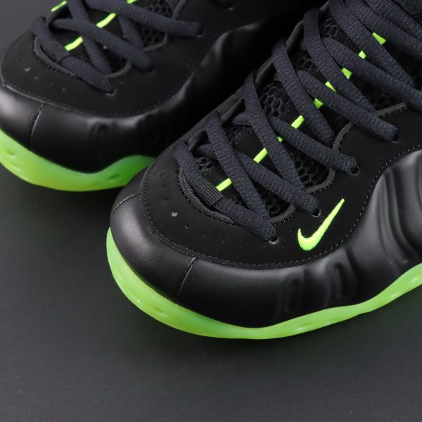 Close-up of toebox on Foamposite One Green Goblin Reps