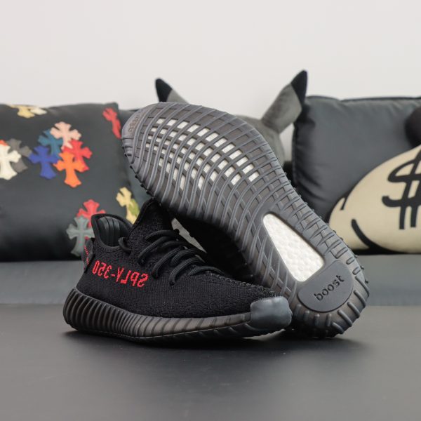 Ribbed outsole of Yeezy 350 Bred reps with Boost cushioning