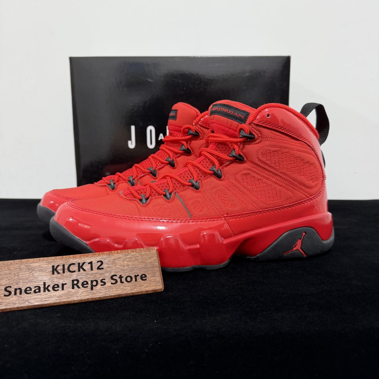 Jordan 9 Retro Chile Red